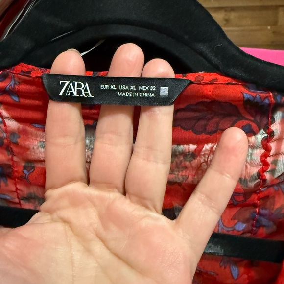 Zara Vibrant Red and Blue Textured Blouse - Picture 3 of 8